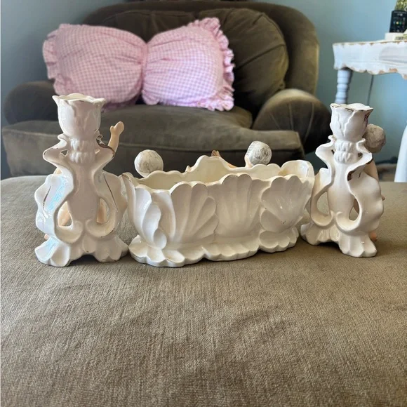 Royal Sealy porcelain cherub console set - Picture 4 of 4